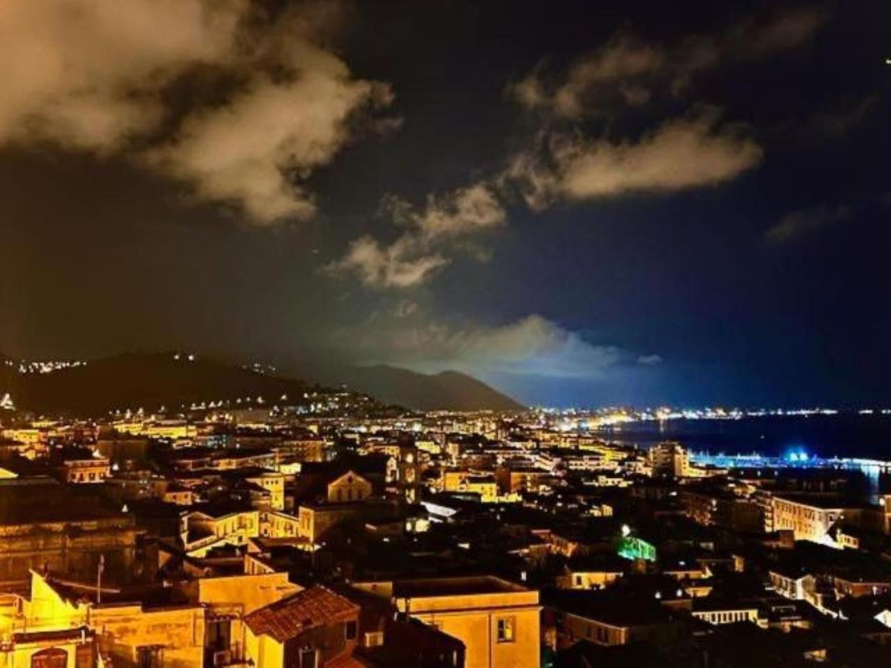 Ferienwohnung Ti Racconto Il Mare Salerno Exterior foto