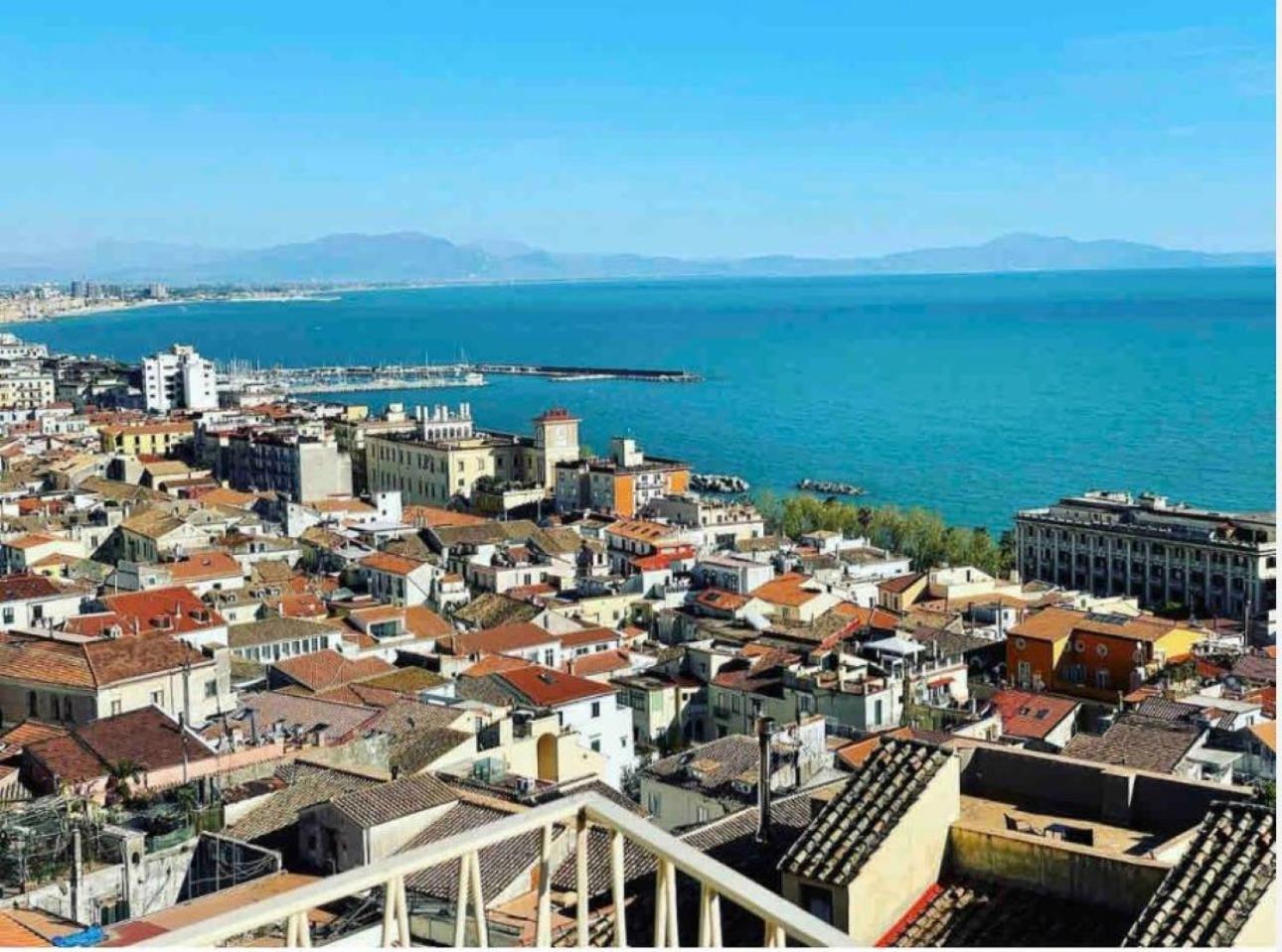 Ferienwohnung Ti Racconto Il Mare Salerno Exterior foto